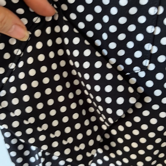 Stretch polka dots black and white comfy blouse - Picture 5 of 7